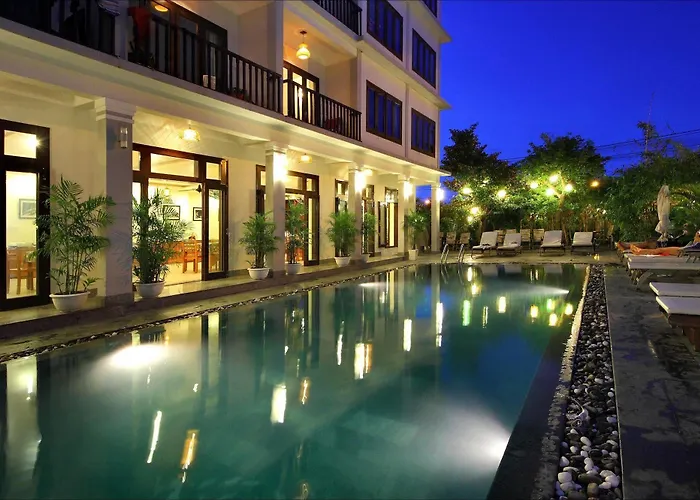 Sunshine Hotel