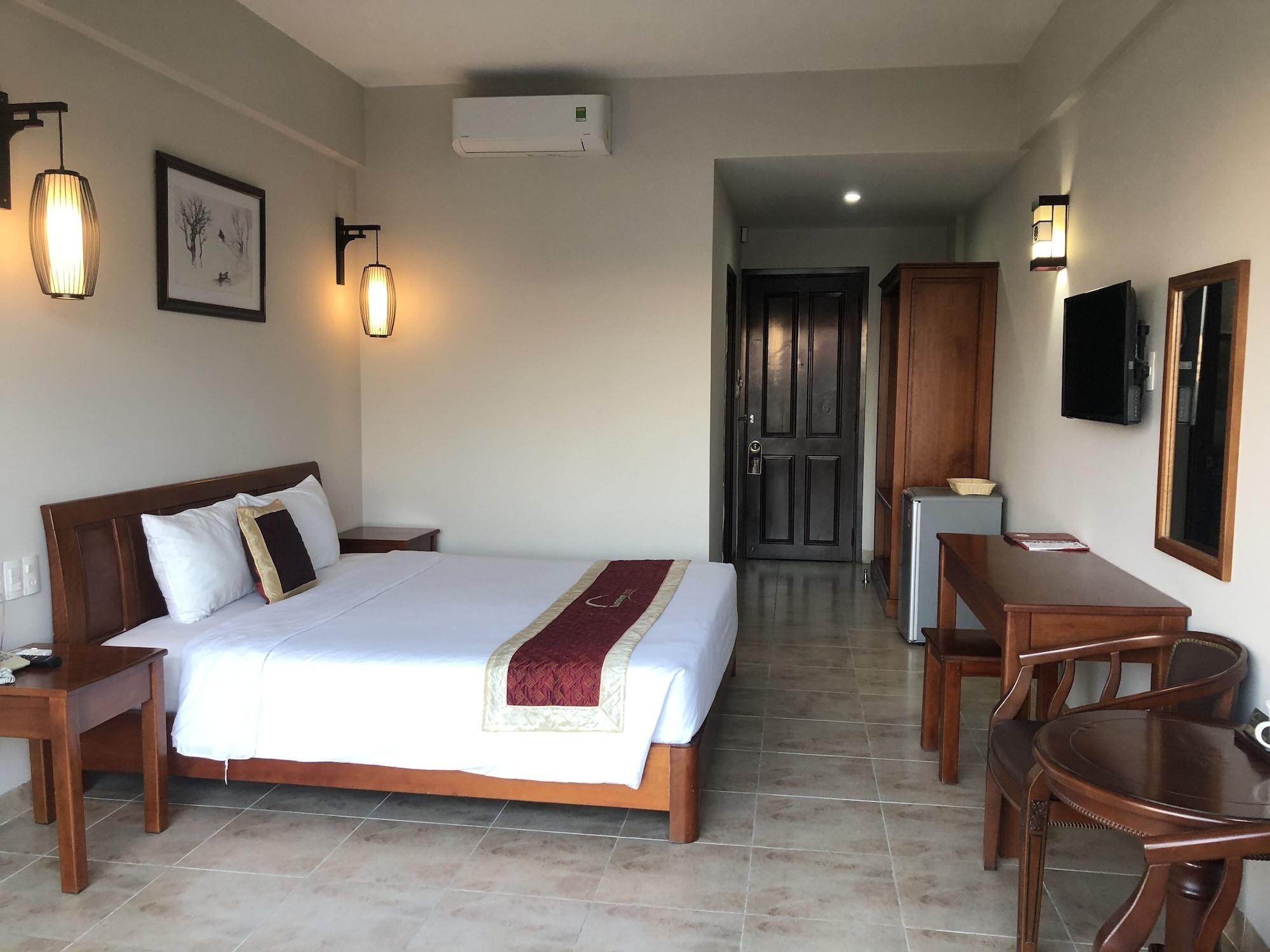 Sunshine Hoian Отель