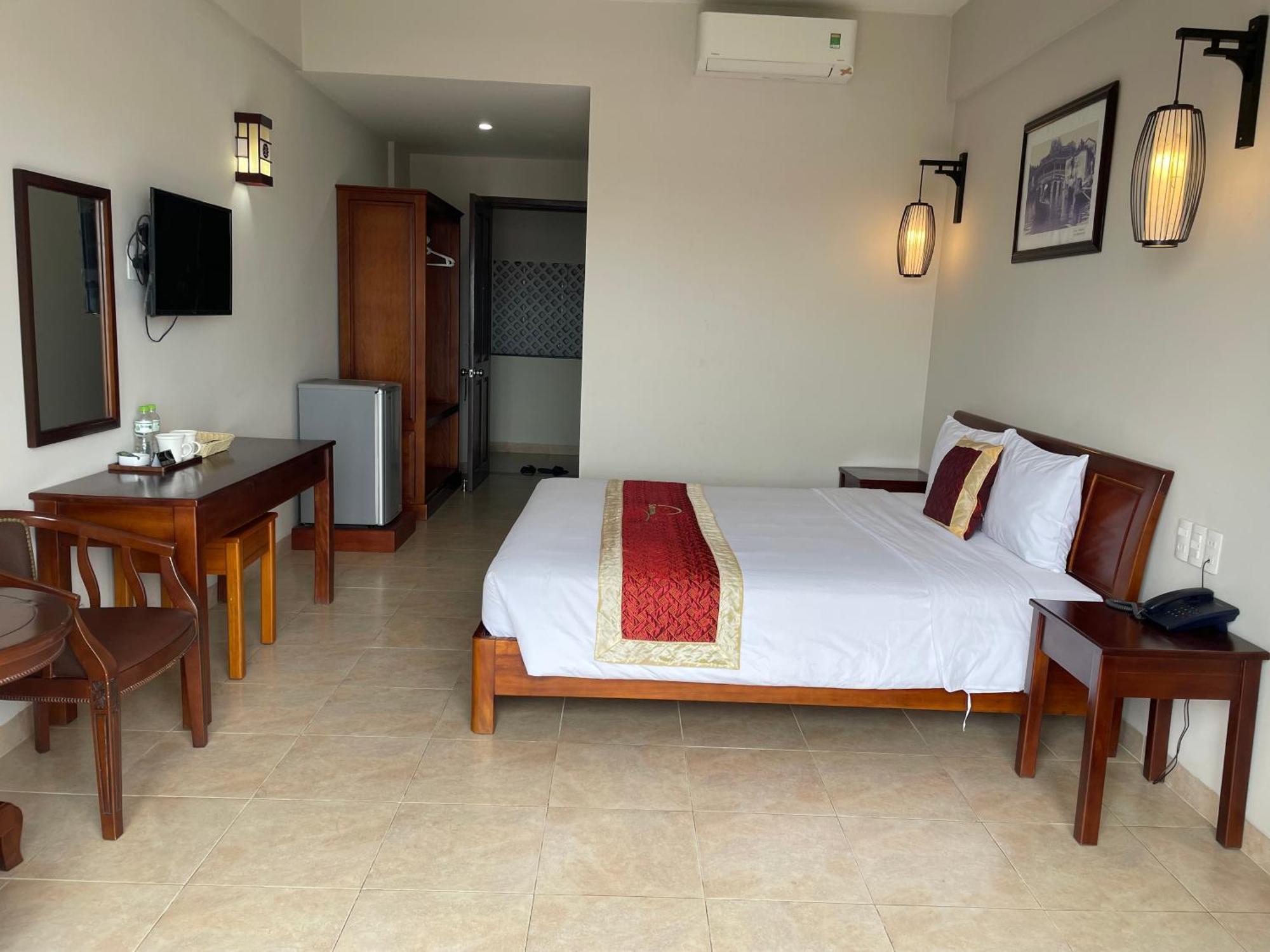 Отель Sunshine Hoian Хойан