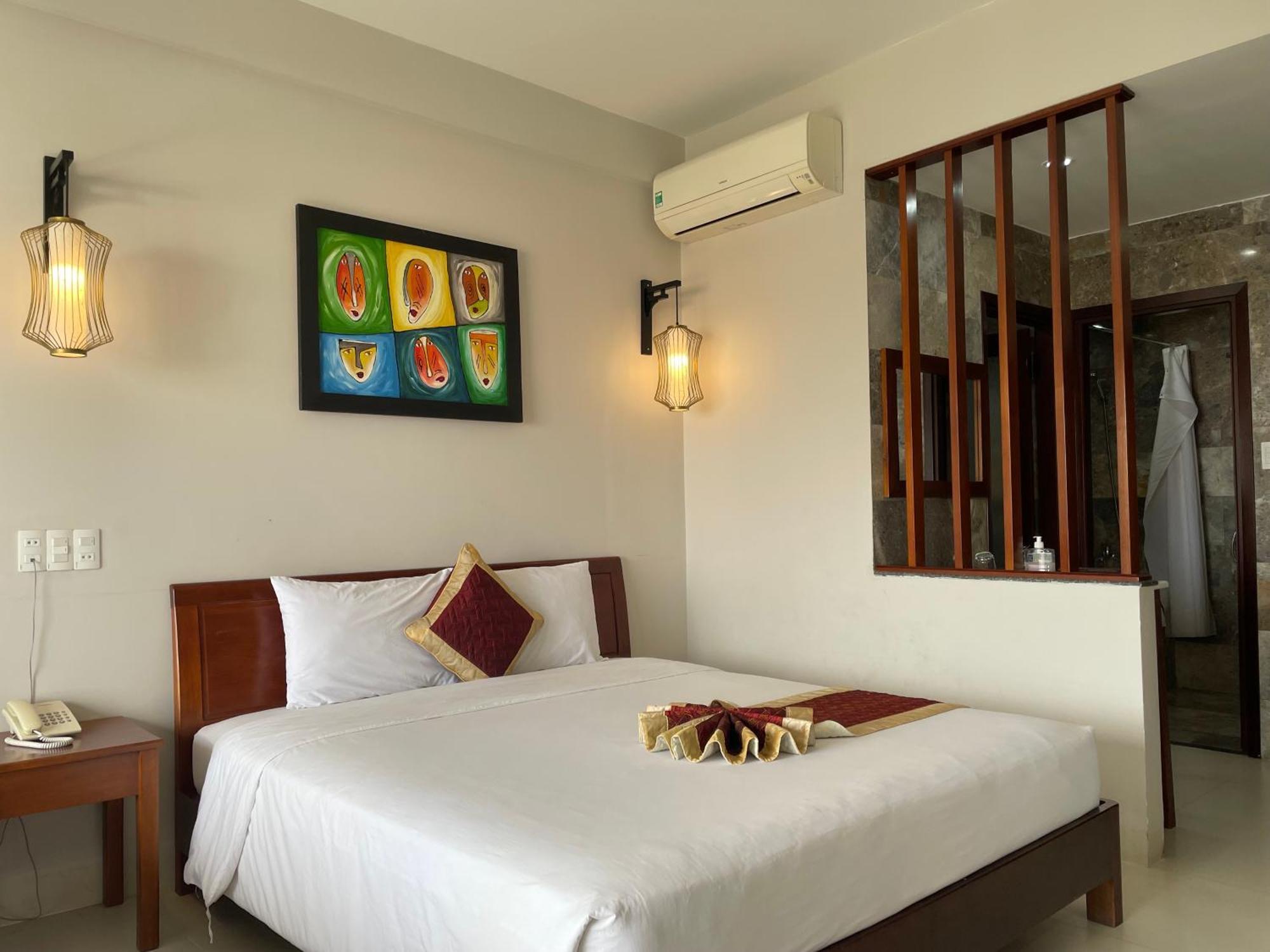 Sunshine Hoian Отель 3*