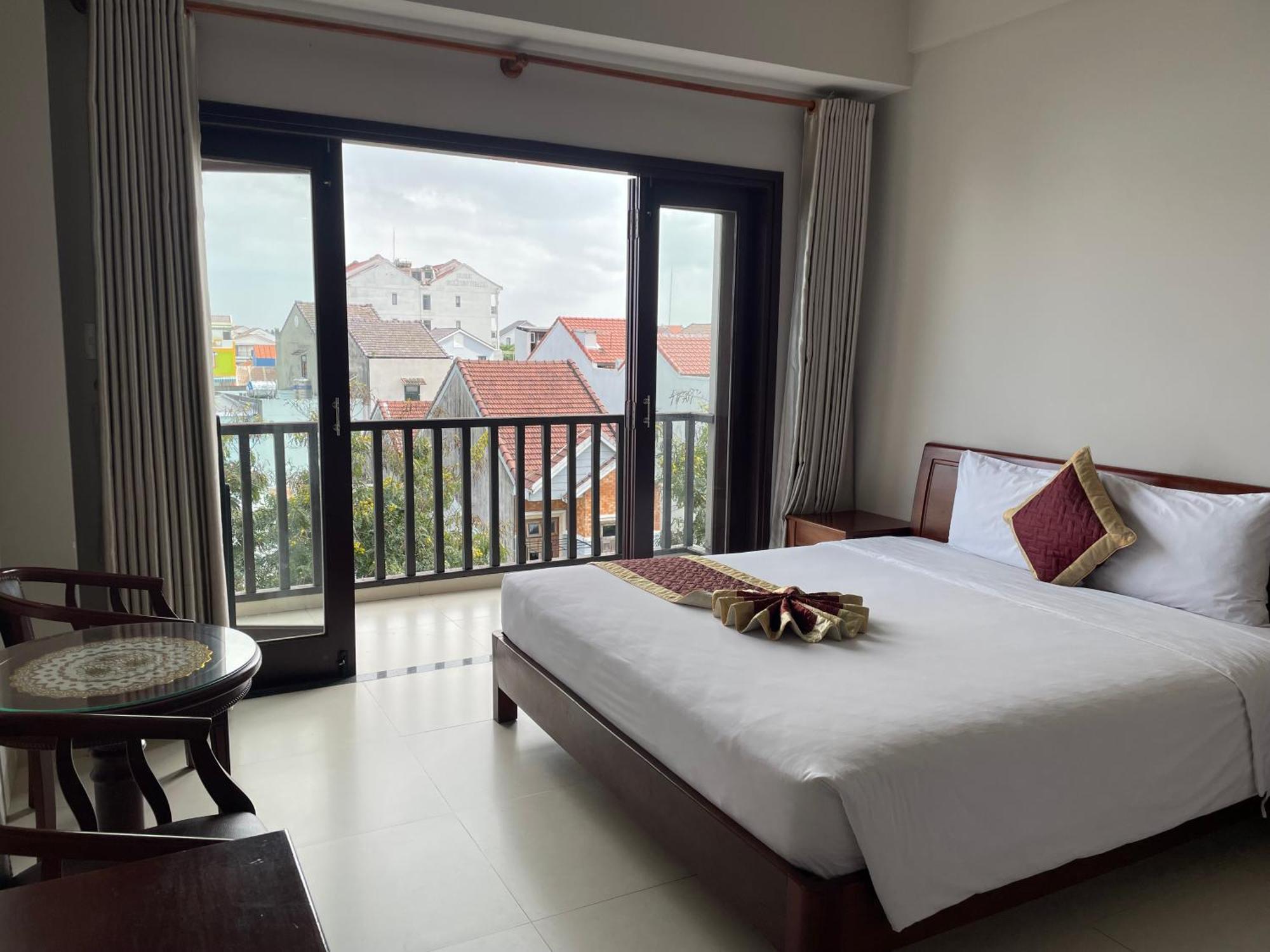 Sunshine Hoian Отель Хойан